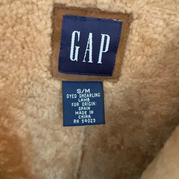 GAP Women's Brown Shearling Vest - Picture 5 of 6